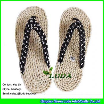 LDSS-002 wholesale men's straw woven slippers with back EVA antiskid