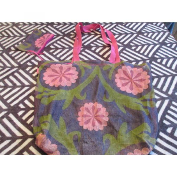 OLD NAVY Tote Beach Bag Flowers w/removable matching wallet MESH LIKE *flaw hole #3 image